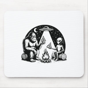 Bigfoot Ufo Alien Pizza Lagerfeuer Wandern Camper Mousepad