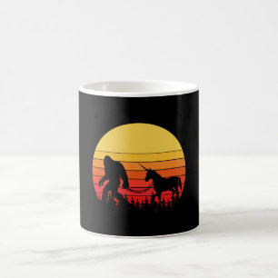 Bigfoot und Unicorn in einem Retro-Design Kaffeetasse