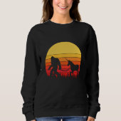 Bigfoot und Unicorn in einem Retro-Design Sweatshirt (Vorderseite)