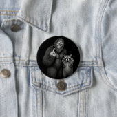 Bigfoot und Waschbär Stinkefinger Button (Beispiel)