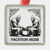 Bigfoot Vacacation Mode Schach Ornament Aus Metall (Vorne)