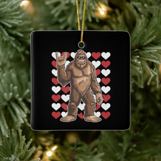 Bigfoot Valentinstag Funny Hearts Sasquatch Liebe Keramikornament (Baum)