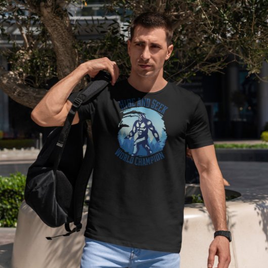 Bigfoot versteckt und sucht T-Shirt