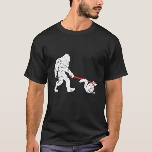 Bigfoot Walking Eichhörnchen Funny Sasquatch Fan T T-Shirt (Vorderseite)