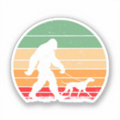 Bigfoot Walking German Kurzhaar Pointer Dog Vin Aufkleber (Vorderseite)