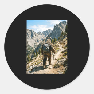 Bigfoot Wandern lustig Sasquatch Rucksacktour Runder Aufkleber