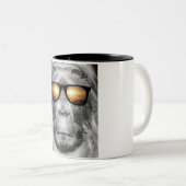 Bigfoot Zweifarbige Tasse (VorderseiteRechts)