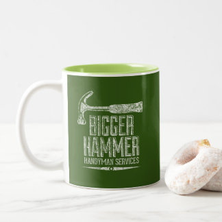 Bigger Hammer Handyman Services White Gfx Green BG Zweifarbige Tasse