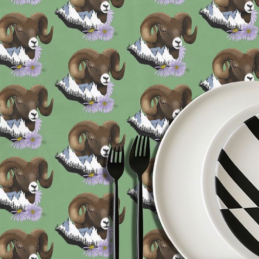 Bighorn Sheep Ram Green Mountains Tischdecke