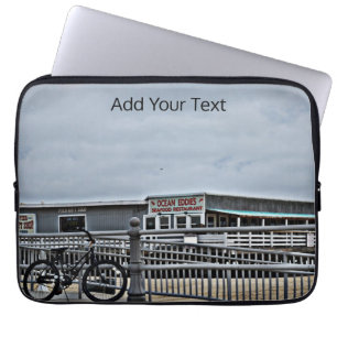 Bike On The Boardwalk von Shirley Taylor Laptopschutzhülle