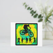 Bike Triple Jump Postkarte (Stehend Vorderseite)