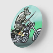 Biker Club Dillo Runde Wanduhr (Winkel)