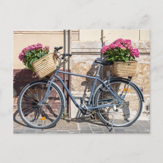 Bikes und rosa Blume Postkarte (Vorderseite)