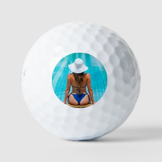 Bikini-Frau am Pool - Hauptsitz Golfball (Vorderseite)