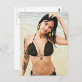 Bikini Girl mit Postkarten vom Foto Tattoos (Vorne/Hinten)