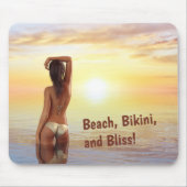 Bikini Girl Posing im Meer bei Sonnenuntergang Mousepad (Vorne)