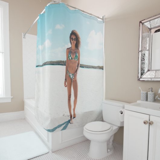 Bikini mit stehendem Sand Duschvorhang (Beispiel)