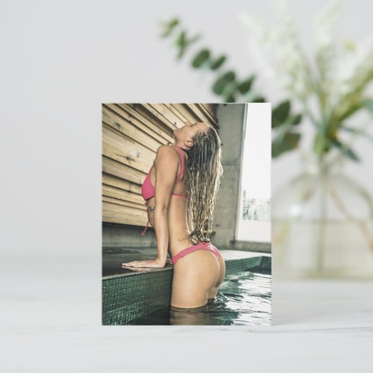 Bikini-Modell Postkarte (Stehend Vorderseite)