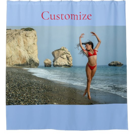 Bikini Modell tanzen Thunder_Cove Duschvorhang (Vorderseite)