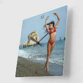 Bikini Modell tanzen Thunder_Cove Quadratische Wanduhr (Winkel)