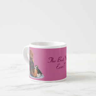 Bild des niedlichen Beagle Welpenkuppelhundes Espressotasse