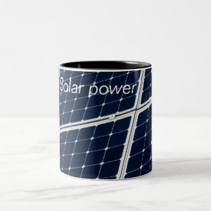 Bild eines solaren Powers lustig Zweifarbige Tasse