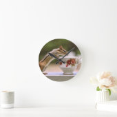 Bild von Chipmunk mit ChinaTeacup Runde Wanduhr (Zuhause)