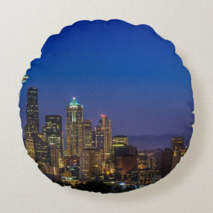 Bild von Seattle-Skylinen in Morgenstunden Rundes Kissen