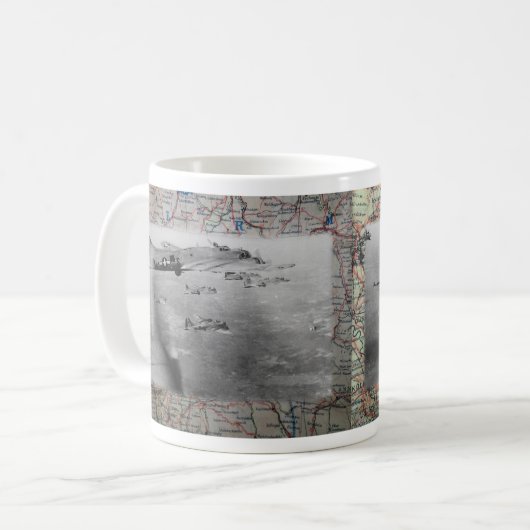 Bildung B17 über Karte WW2 Kaffeetasse (Vorderseite Links)