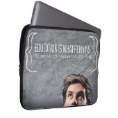 "Bildung" Inspiration Zitat Laptopschutzhülle (Vorne Rechts)