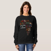 Bildung ist Freedom Book Reader Schwarze Geschicht Sweatshirt (Vorne ganz)