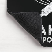 Bildung ist wichtig, aber Backen ist wichtig Mousepad (Ecke)