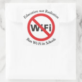 Bildung nicht Strahlung, Wi-Fi in Schulen verboten Quadratischer Aufkleber (Tasche)