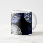 Bildvergleich der ikonischen Ansichten des Planete Jumbo-Tasse (Vorderseite Rechts)