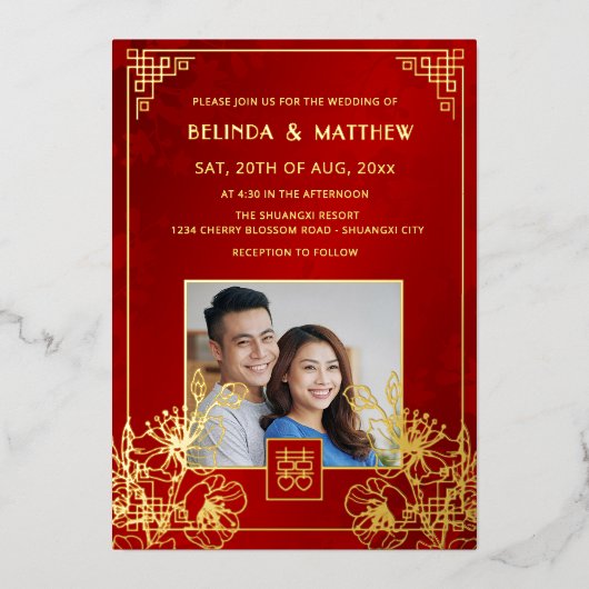 BILINGUAL Photo Red Gold Chinese Wedding Folieneinladung (Vorderseite)