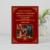 BILINGUAL Photo Red Gold Chinese Wedding Folieneinladung (Stehend vorne)