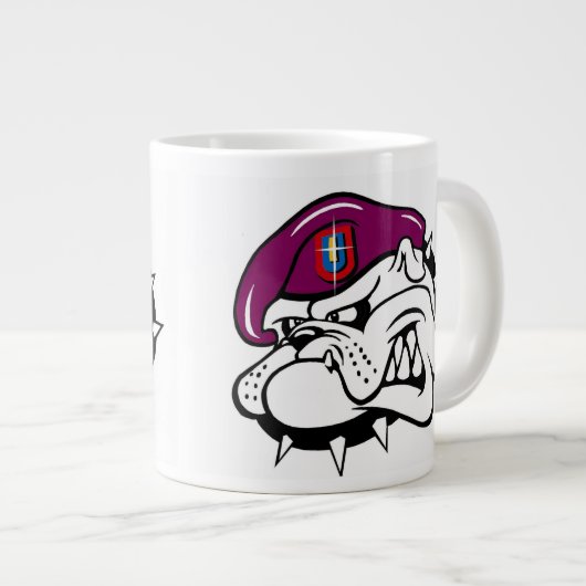 Bill Poctor Jumbo-Tasse (Vorderseite Rechts)