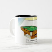 Billard, Pool Player Cartoon Zweifarbige Tasse (Vorderseite Links)