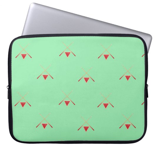 Billardtisch auf Grün Laptopschutzhülle (Vorderseite)