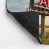 Billboard in Amerika in einem Land Mousepad (Ecke)