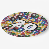 Billiard Balls zum 20. Geburtstag Pappteller (Schrägansicht)
