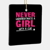 Billiard Player | Billardmädchen mit einem Krug Keramikornament (Rechts)