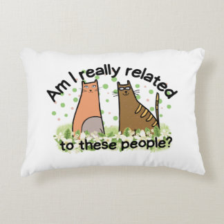 Bin ich wirklich mit diesen Leuten verwandt? Dekokissen
