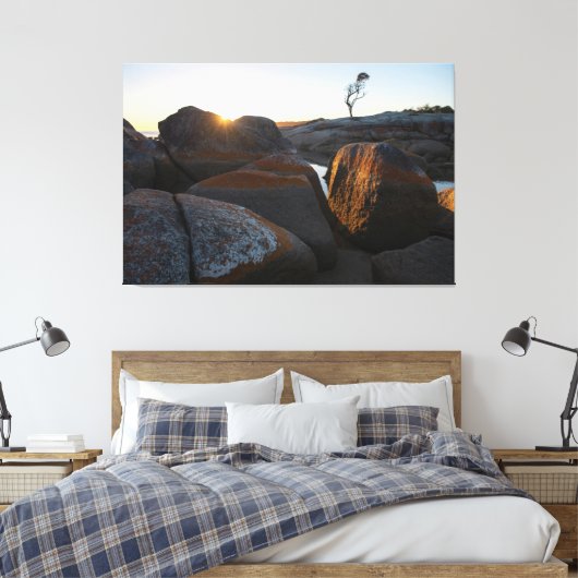 Binalong Bay, Bay of Fires, Tasmania, Sunrise Leinwanddruck (Insitu (Schlafzimmer))