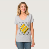 BINANCE USD CRYPTO CURRENCY LOGO T-Shirt (Vorderseite Vollansicht)