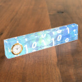 Binärer Code in Blauem und in Lila Namensplakette (Seite)