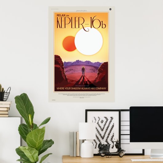 Binary Star System Astronaut auf Exoplanet Kepler Poster (Heimbüro)