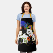 BINDI PANDA FAMILY All-over Print Schürze (Getragen)