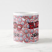 Bingo "Name" über Bingo Balls Jumbo-Tasse (Vorderseite)