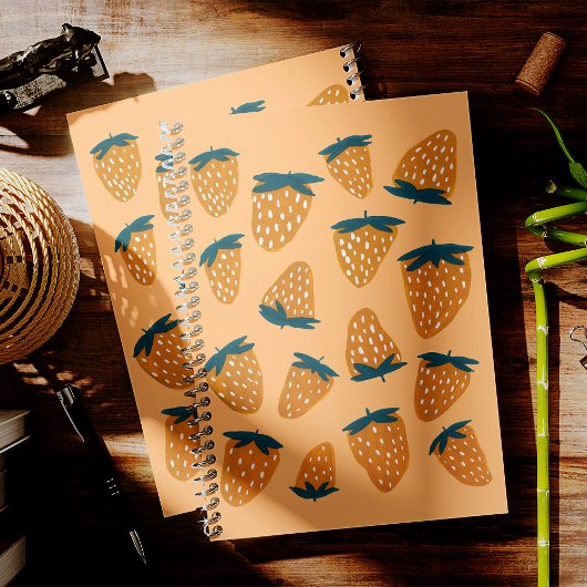 Bio Erdbeeren im Sommer in Orange Notizblock